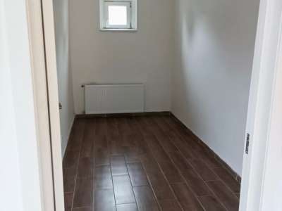 Eladó családi ház - Szolnok (Szandaszőlős) / 9. kép