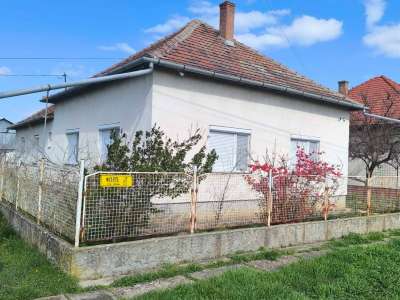 Eladó családi ház - Tiszaföldvár (Tiszaföldvár) / 1. kép