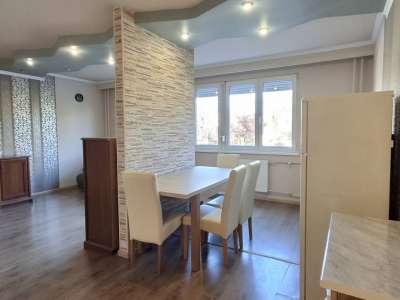 Kiadó panellakás - Szolnok (Belváros) / 2. kép