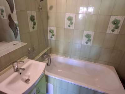 Kiadó panellakás - Szolnok (Belváros) / 9. kép