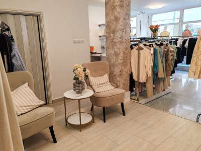 Eladó üzlethelyiség - Szolnok (Belváros) / 1. kép