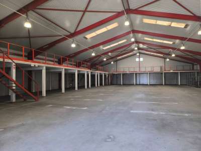 Kiadó raktár - Szolnok (Széchenyi-lakótelep) / 3. kép