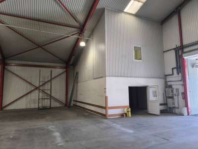 Kiadó raktár - Szolnok (Széchenyi-lakótelep) / 9. kép