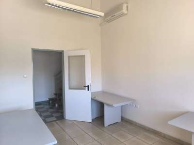 Kiadó raktár - Szolnok (Széchenyi-lakótelep) / 34. kép