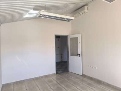 Kiadó raktár - Szolnok (Széchenyi-lakótelep) / 36. kép