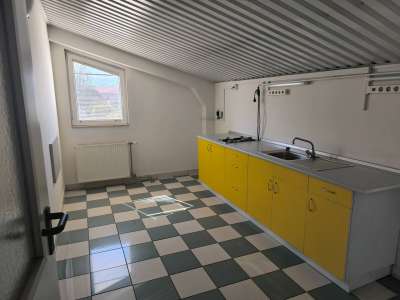 Kiadó raktár - Szolnok (Széchenyi-lakótelep) / 38. kép