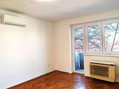 Eladó téglalakás - Szolnok (Belváros) / 2. kép