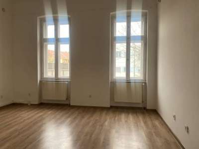 Kiadó iroda - Szolnok (Belváros) / 10. kép