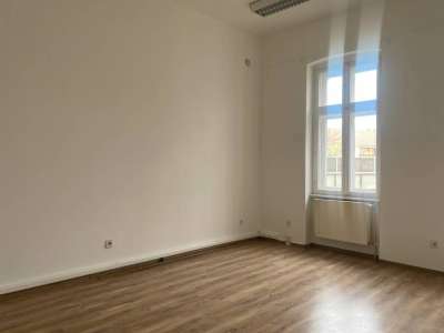 Kiadó iroda - Szolnok (Belváros) / 11. kép