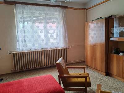 Eladó családi ház - Kengyel / 9. kép