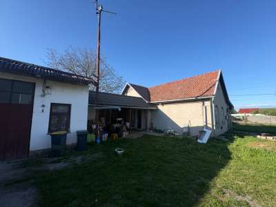 Eladó családi ház - Újszász (Újszász) / 12. kép