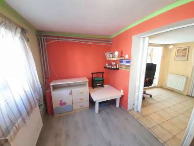 Eladó családi ház - Szolnok (Kórház környéke) / 1. kép
