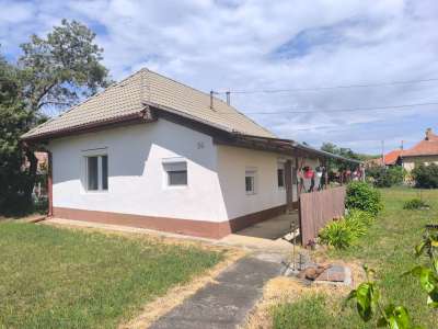 Eladó családi ház - Tószeg / 2. kép