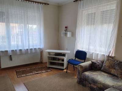 Eladó családi ház - Tiszajenő / 2. kép