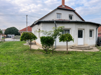 Eladó családi ház - Tiszaföldvár (Tiszaföldvár) / 1. kép