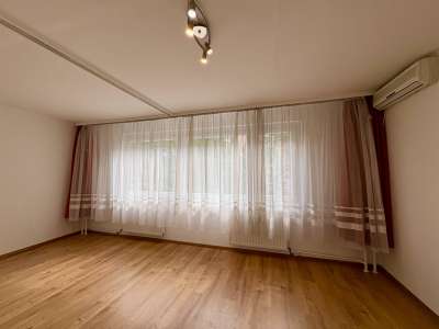 Kiadó panellakás - Szolnok (Belváros) / 1. kép