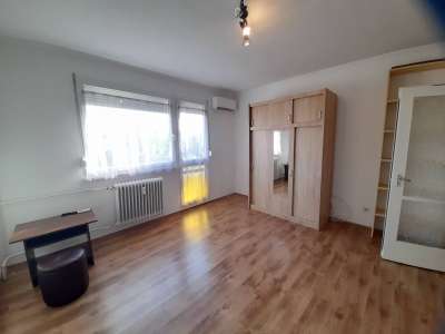 Eladó panellakás - Szolnok (Belváros) / 9. kép