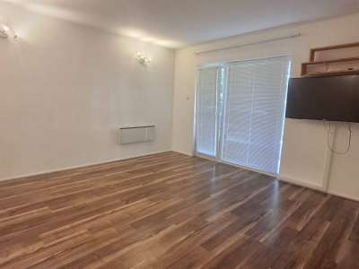 Kiadó téglalakás - Szolnok (Belváros) / 7. kép