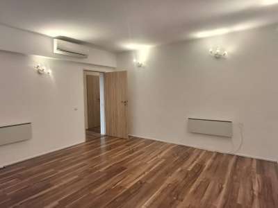 Kiadó téglalakás - Szolnok (Belváros) / 10. kép