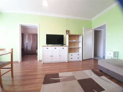 Kiadó téglalakás - Szolnok (Vasútállomás környéke) / 3. kép
