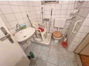Eladó családi ház - Veszprém (Jeruzsálemhegy) / 8. kép