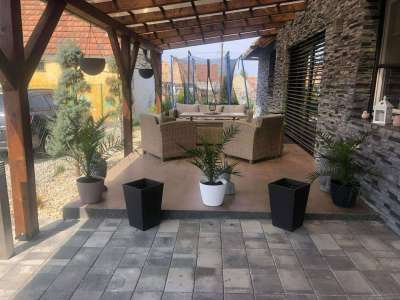 Eladó családi ház -  / 1. kép