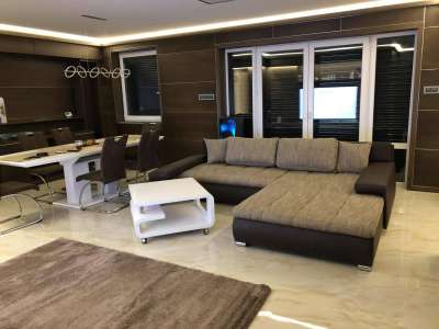 Eladó családi ház -  / 2. kép