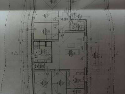 Eladó családi ház -  / 8. kép