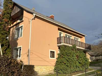 Eladó családi ház - Veszprémfajsz / 1. kép