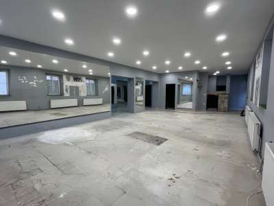 Eladó üzlethelyiség - Várpalota / 3. kép