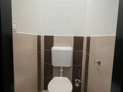 Eladó üzlethelyiség - Várpalota / 12. kép