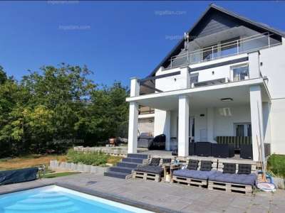 Eladó családi ház - Ábrahámhegy / 1. kép