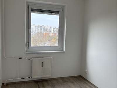 Eladó panellakás - Veszprém / 3. kép