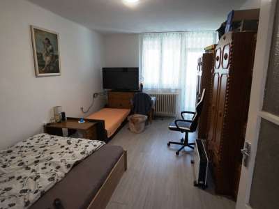 Eladó panellakás - Pétfürdő / 4. kép