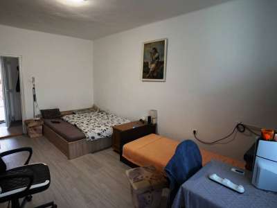 Eladó panellakás - Pétfürdő / 5. kép