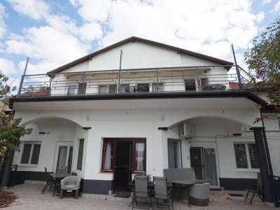 Eladó családi ház - Balatonfűzfő / 1. kép