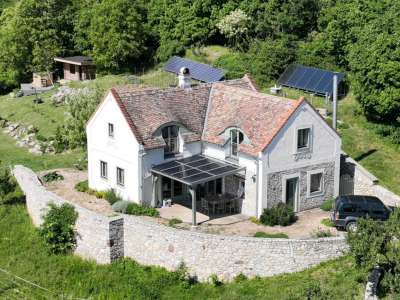 Eladó gazdasági épület - Pécsely (szőlőhegy) / 1. kép