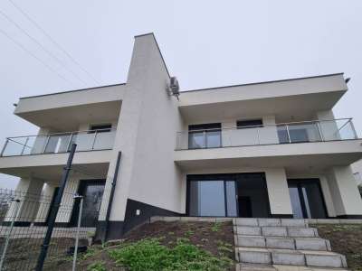 Eladó téglalakás - Balatonfüred / 1. kép