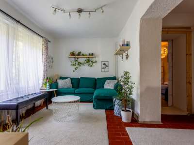 Eladó családi ház - Balatonakarattya / 1. kép