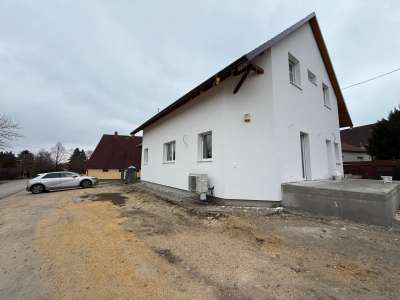 Eladó téglalakás - Balatonakarattya / 10. kép