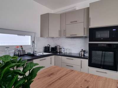 Eladó ikerház - Balatonkenese / 1. kép