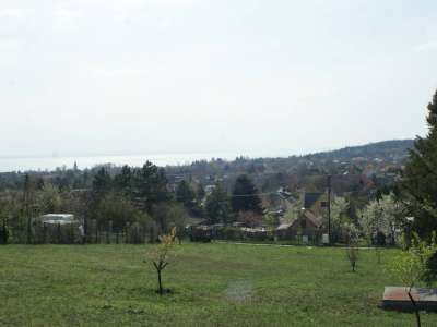 Eladó építési telek - Balatonkenese / 1. kép