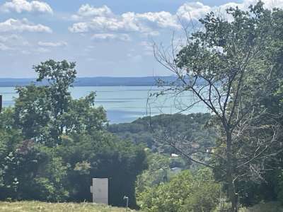 Eladó építési telek - Balatonalmádi / 1. kép
