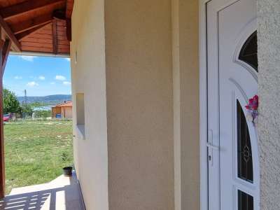 Eladó családi ház - Balatonfűzfő (Fűzfőfürdő) / 2. kép