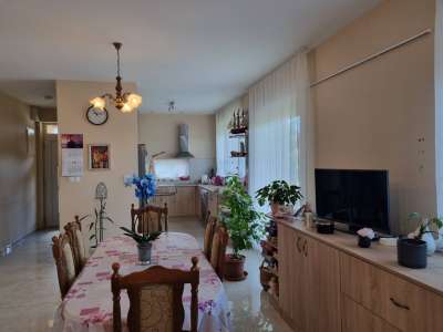 Eladó családi ház - Balatonfűzfő (Fűzfőfürdő) / 8. kép