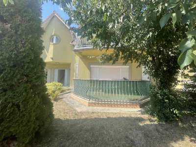 Eladó téglalakás - Balatonfüred / 1. kép