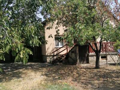 Eladó családi ház - Balatonfőkajár / 1. kép