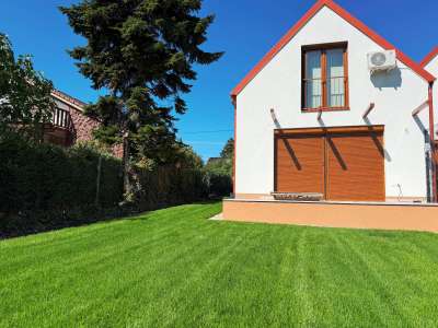 Eladó ikerház - Alsóörs / 1. kép