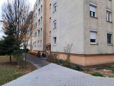Eladó panellakás - Balatonfüred / 1. kép