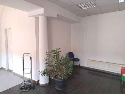 Kiadó üzlethelyiség - Pápa / 1. kép